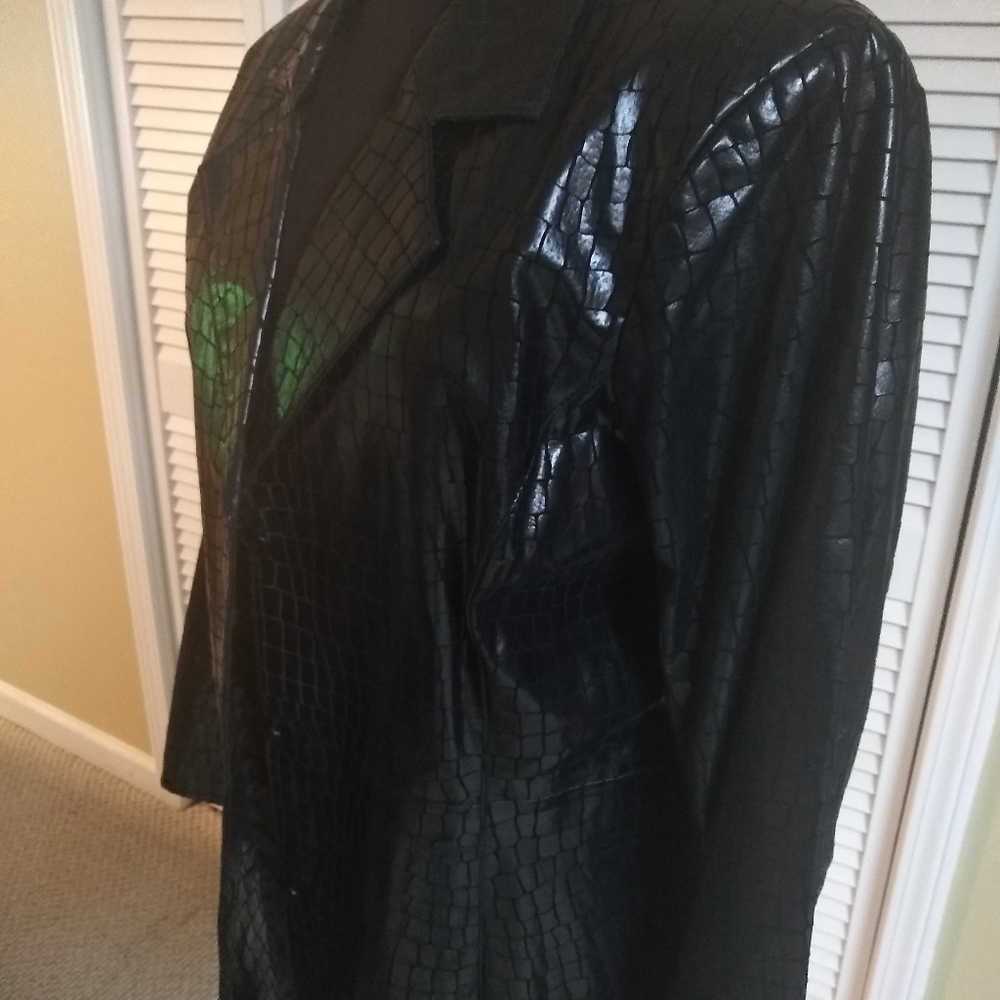 Leather jacket - Picture 2 of 5